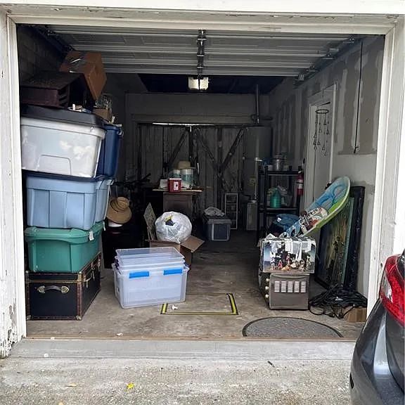 3297 N Pershing Ave — Photo 28