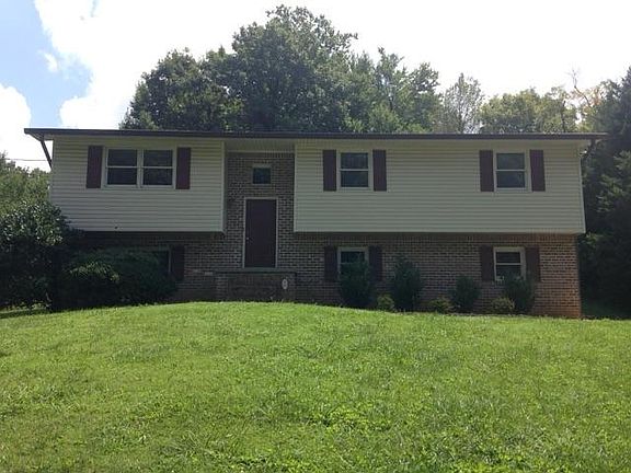 2nd image of 3125 Vista Dr NW