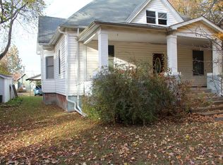 512 E Thorn St, Marion, IL 62959