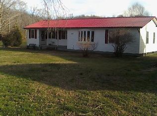 457 Upper Alsup Rd, Tennessee Ridge, TN 37178