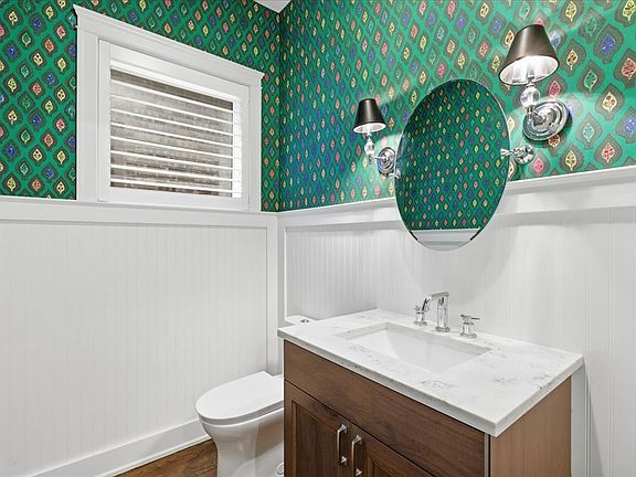 5th image of 850 W Lill Ave #1