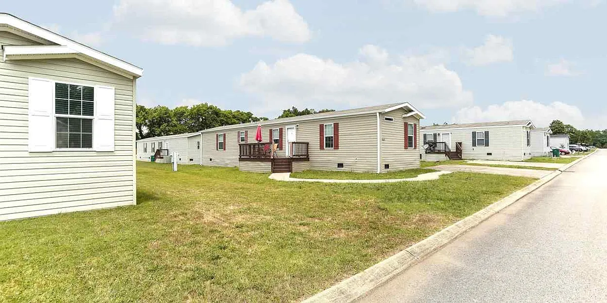 Building Photo - 8901 Florence Rd