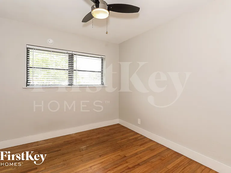 1185 Arizona Ave — Photo 14