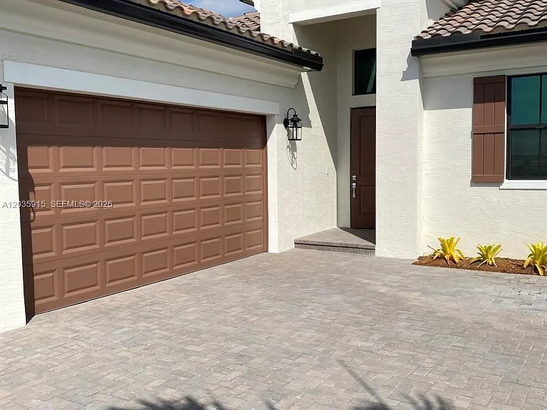 9488 SW Pepoli Way — Photo 2