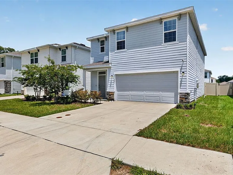 5122 SW 49th Ln — Photo 3