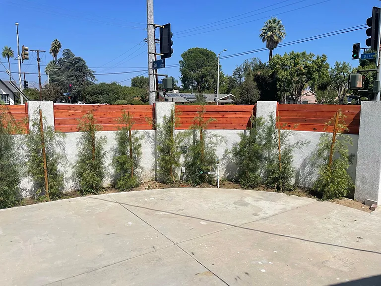 22602 Victory Blvd — Photo 3