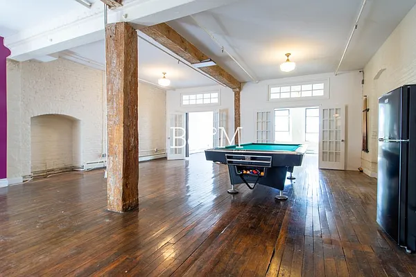 Rented by Brick&Mortar | media 10