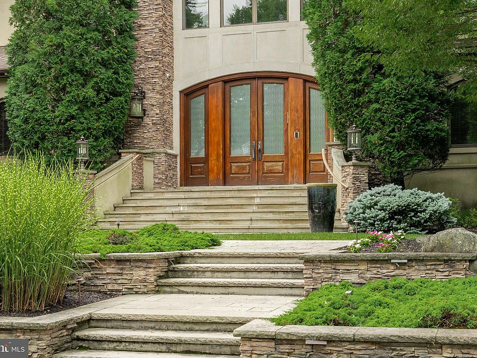 4 Southwood Dr, Cherry Hill, NJ 08003 | Zillow