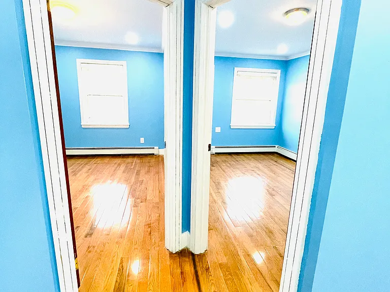 9811 31st Ave #2RR — Photo 3
