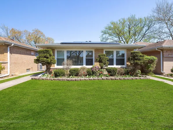 8437 Latrobe Ave, Skokie, IL 60077