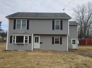 62 Broadleaf Ln, Enfield, CT 06082
