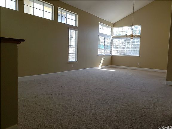 4th image of 2439 Canyon Terrace Dr