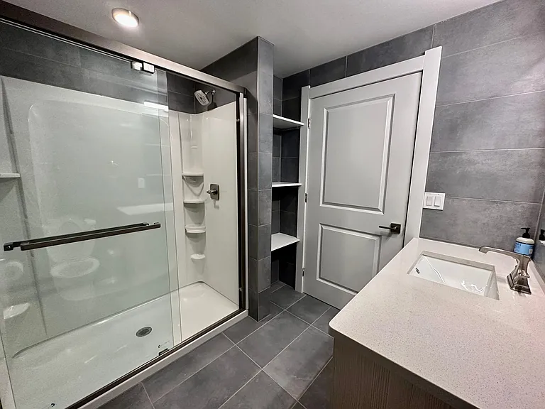 2490 N High St #210 — Photo 3