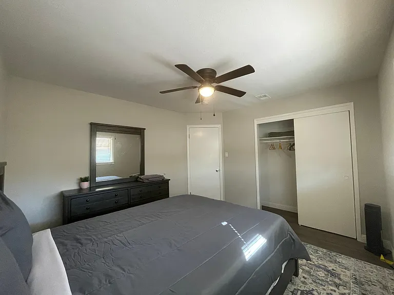 110 Gladys Ave #A — Photo 14