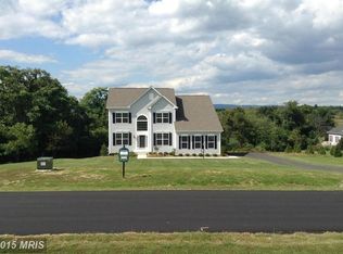 12800 April Cir, Lovettsville, VA 20180