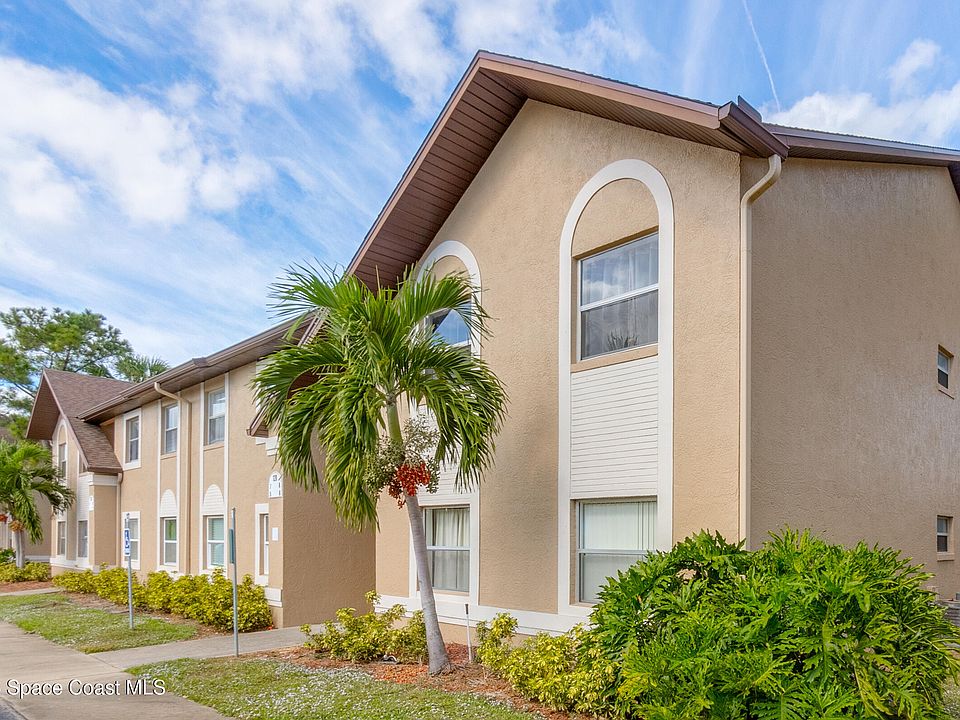 1st image of 120 Summer Pl APT 1