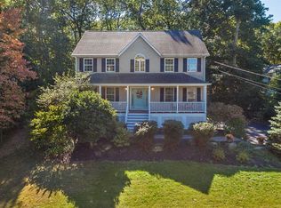 9 North Dr, Red Hook, NY 12571