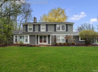 3226 Hartslock Woods Dr, West Bloomfield, MI 48322