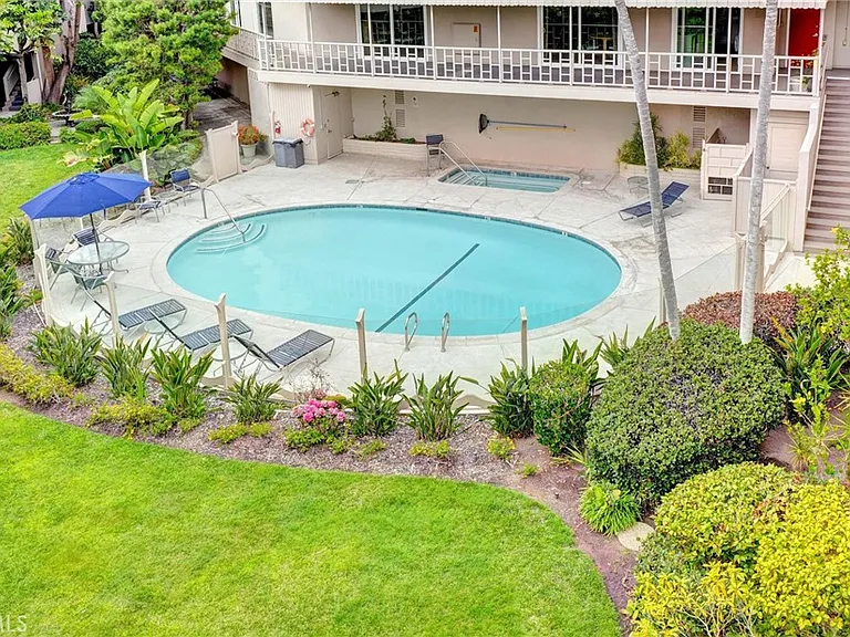 31561 Table Rock Dr #418 — Photo 48