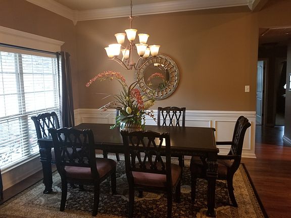 Formal dining room