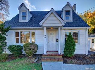 96 Liberty Ave, North Babylon, NY 11703