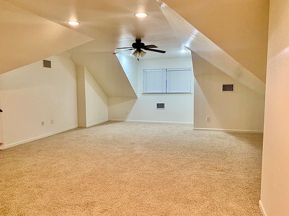 5th image of 536 S Apricot Ave