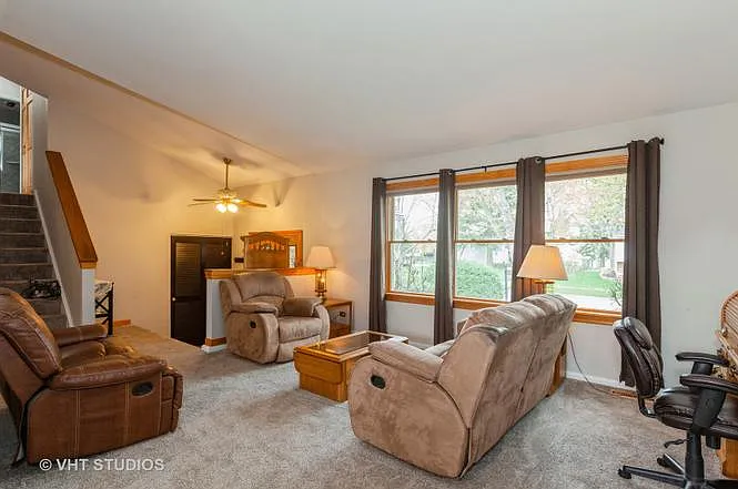 3 bed, 2.5 bath, 1616 sqft, $3,100 — Photo 4
