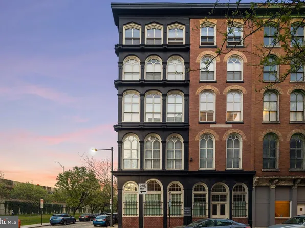 313 N 3rd St #5A, Philadelphia, PA 19106