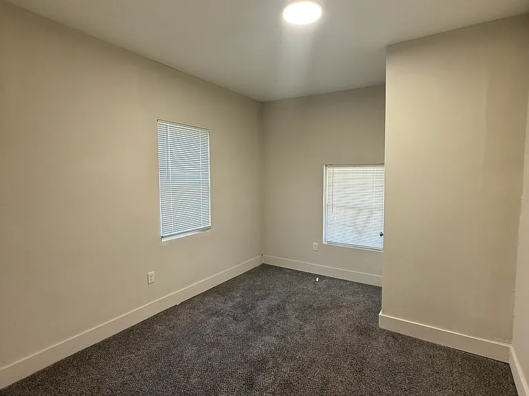 630 Brighton Ave #1 — Photo 9
