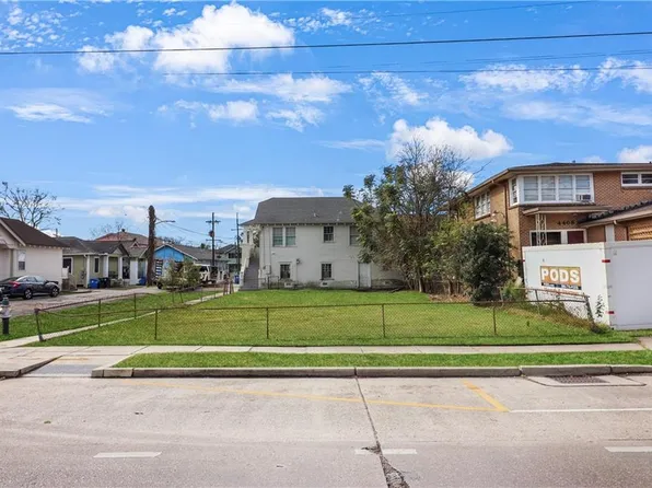 4402 Fontainebleau Dr, New Orleans, LA 70125