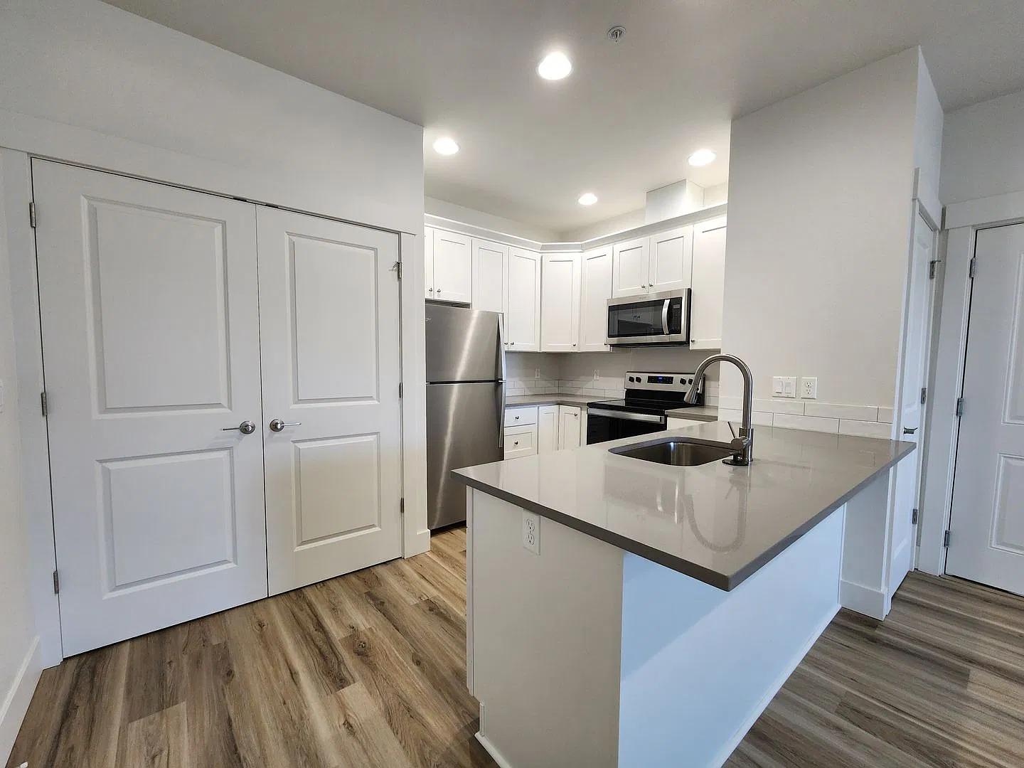 New Construction - Beautiful Keizer Apartment Homes — Photo 1
