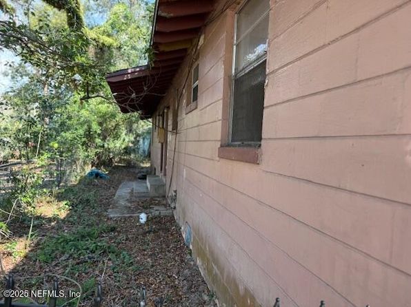 jacksonville-florida-154636243 picture