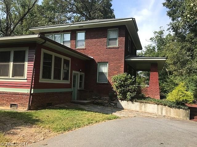 2nd image of 51 Houston St