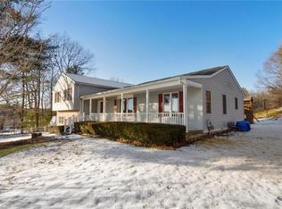 14 Thayer Ct, North Smithfield, RI 02896