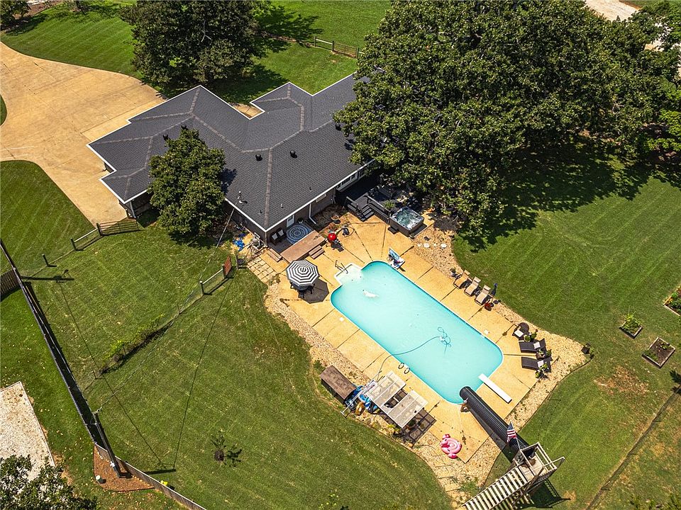 1st image of 12136 Bedrock Ln