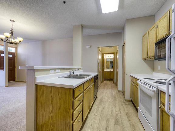 2nd image of 8399 Kimball Dr