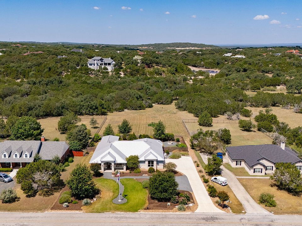 1st image of 979 Long Meadow