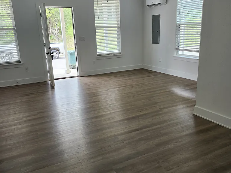 3033 W Tulsa St — Photo 8