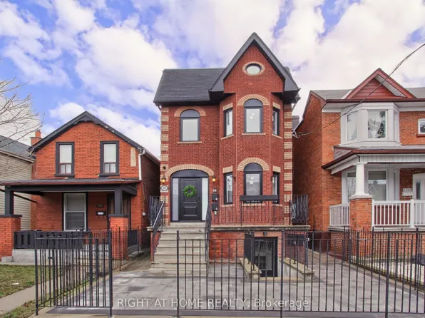1201 Dovercourt Rd Unit 4, Toronto, ON M6H 2Y1