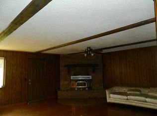 1112 S 27th St, Rogers, AR 72758