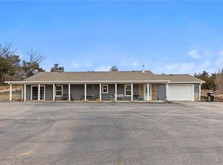 27967 207th St, Easton, KS 66020