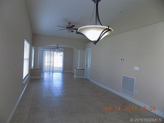 3rd image of 2225 Hawks Cove Cir