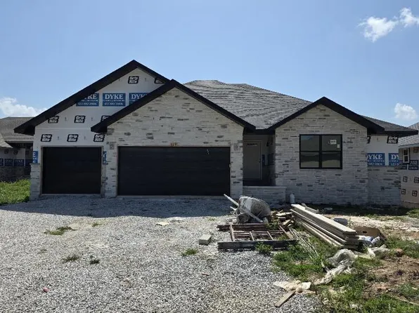 629 W Arbor Glenn Drive, Nixa, MO 65714