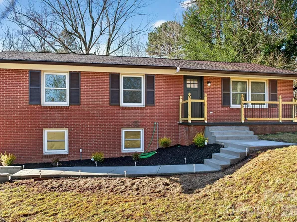 1780 23rd Avenue Ln NE, Hickory, NC 28601