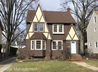 3915 Northampton Rd, Cleveland Heights, OH 44121