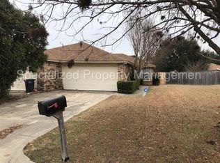 7553 Boxwood Ct, Fort Worth, TX 76133