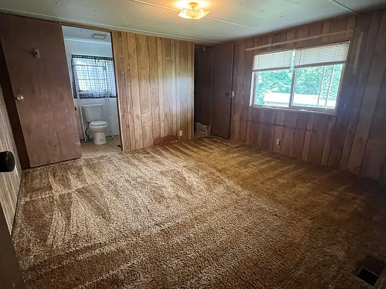 9522 Hill Rd — Photo 3