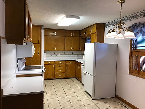 3rd image of 2206 6th Ave