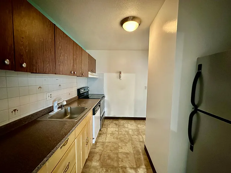 1 E University Pkwy #906 — Photo 10