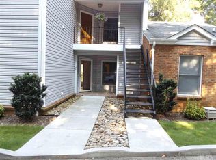 20 8th Ave NW, Hickory, NC 28601